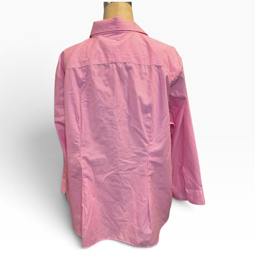 *Plus Size Button Down Blouse - Picture 2 of 6